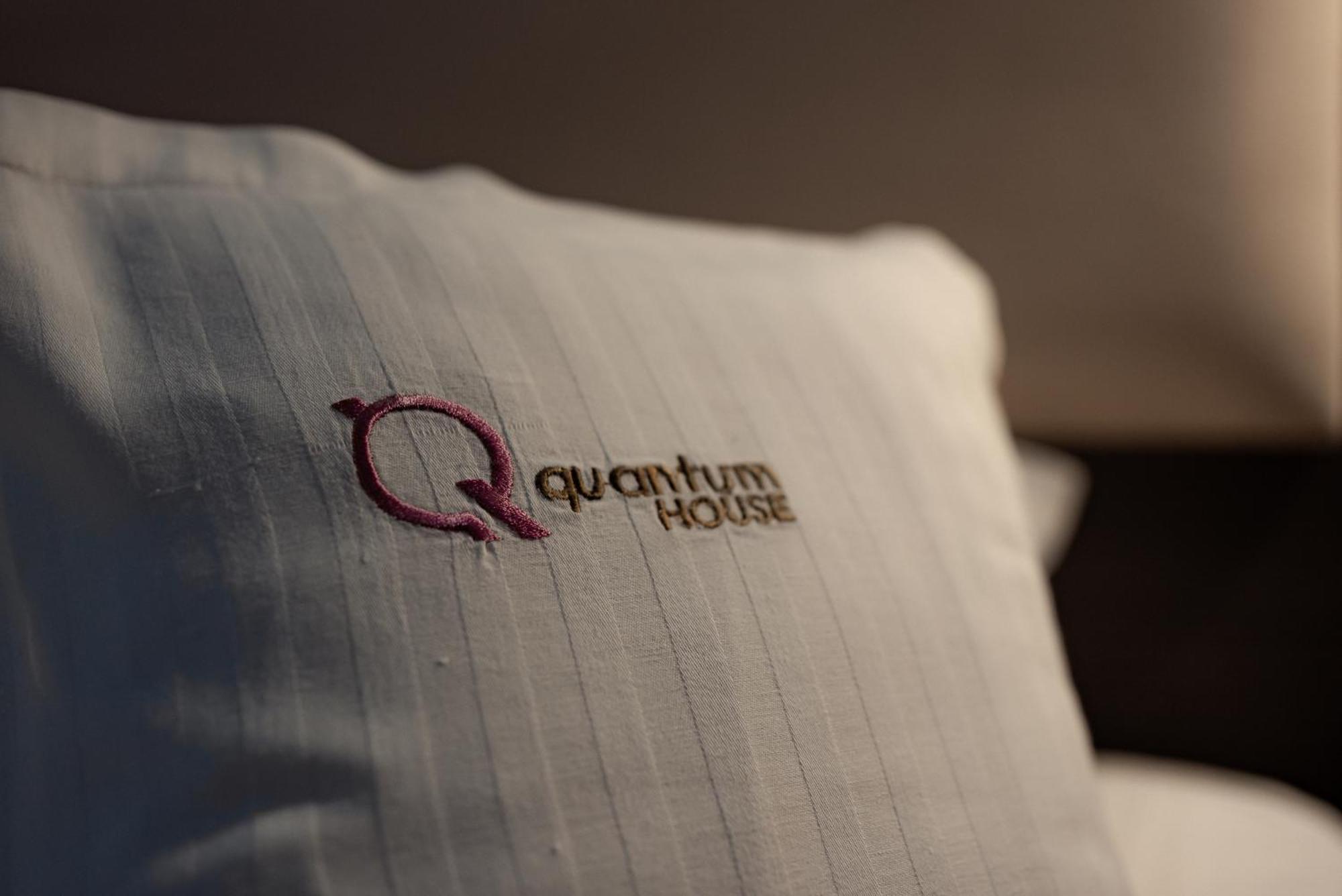Quantum House Hotel Vatra Dornei Exterior photo